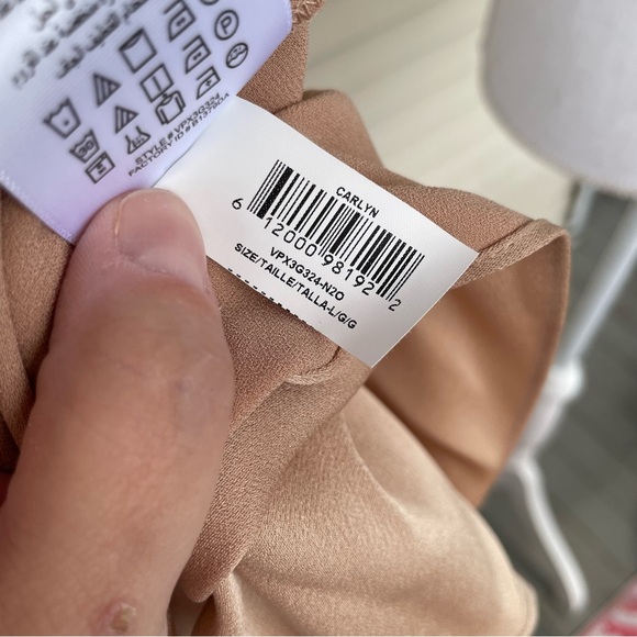 BCBGMAXAZRIA Caryln Satin Skirt in Maple Size L (NWT) - Picture 13 of 13